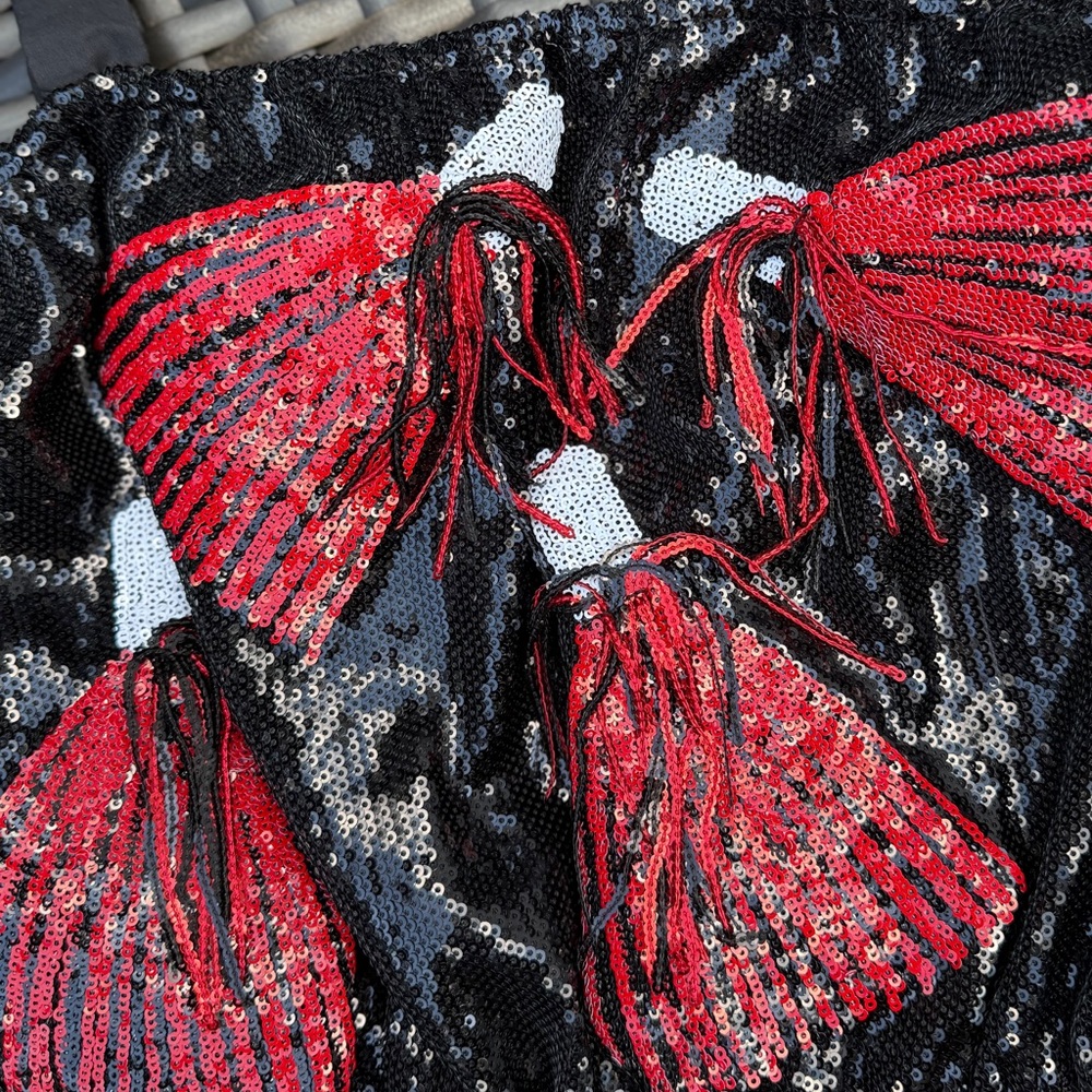QUEEN OF SPARKLES Black and Red Sequin Crop Top - Size S - Picture 12 of 16